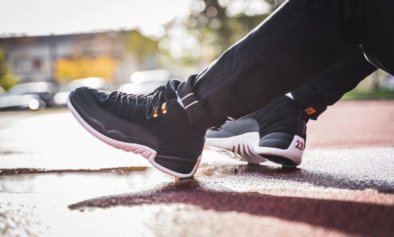 Jordan 12 reverse 2024 taxi on feet